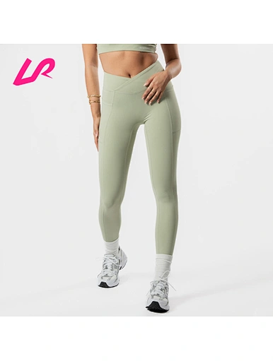 Our yoga leggings with pockets combines functionality and style. Made from high-quality materials and designed for a range of activities, it's perfect for your next workout. Shop now!